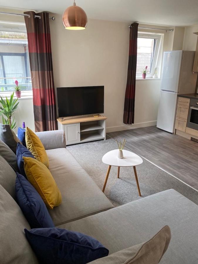 Stylish Two Bed City Apartment With Secure Parking Southampton Esterno foto